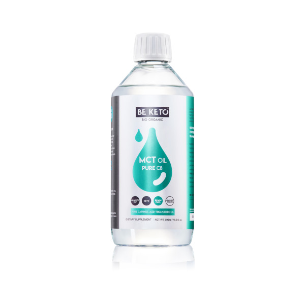 Olej MCT C8 100% od BeKeto. W plastikowej butelce z dużą etykietą znajduje się 500ml produktu.