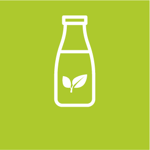 Na zielonym tle biała ikonka w kształcie butelki z etykietą napoju roślinnego