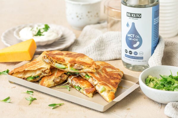 Keto Quesadilla z Guacamole