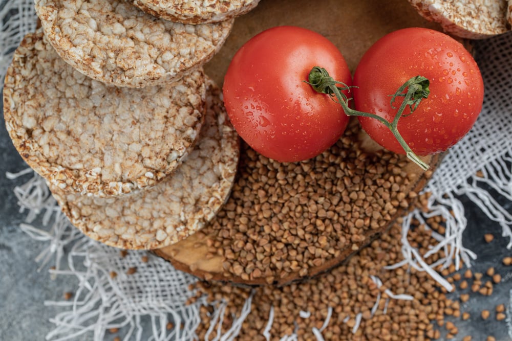 Dieta low carb – ile węglowodanów dziennie: Limity, warianty i kalkulacja makroskładników